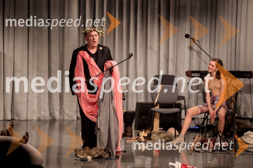  Ivan Godnič, igralec;  Anja Novak, igralkaPojedina pri Trimalhionu, premiera drame