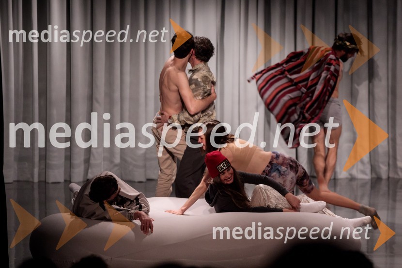 Pojedina pri Trimalhionu, premiera drame