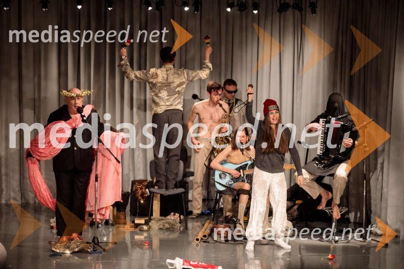 Pojedina pri Trimalhionu, premiera drame