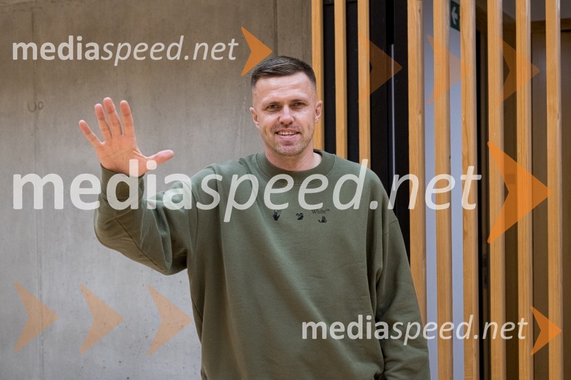  Josip Iličić, nogometaš, Atalanta BCNogometaš Josip Iličić v podporo dobrodelni akciji V Kranju dobro v srcu mislimo