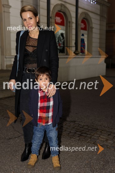  Natalija Cvetko, vodja projektov, Mediaspeed;  Teo Anton CvetkoBaletna pravljica Kekec s Kataleno v živo