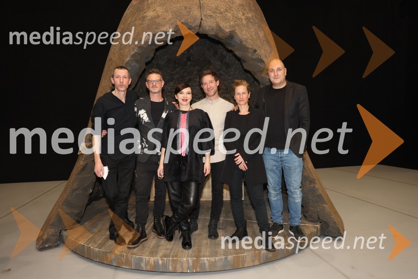  Boštjan Narat, pisatelj, glasbenik;  Tibor Mihelič Syed, direktor, Slovensko mladinsko gledališče;  Vesna Zornik, pevka skupine Katalena;  Robert Rebolj, skupina Katalena;  Polona Janežič, glasbenica;  Boštjan Gombač, glasbenikBaletna pravljica Kekec s Kataleno v živo