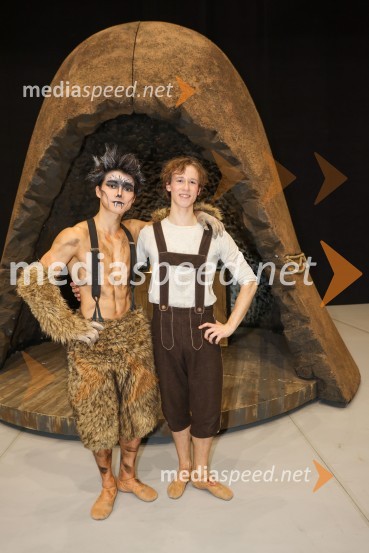  Yuya Omaki, baletni solist;  Jan Trninič, baletni plesalecBaletna pravljica Kekec s Kataleno v živo