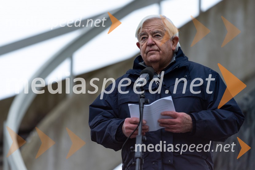  Milan Kučan, nekdanji predsednik Republike SlovenijeOsrednja slovesnost ob 80. obletnici dražgoške bitke