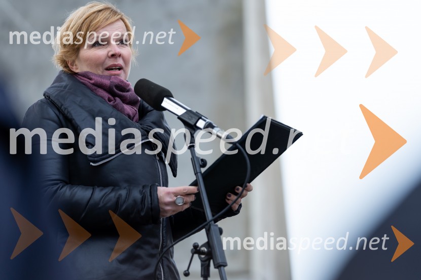  Vesna  Slapar, igralkaOsrednja slovesnost ob 80. obletnici dražgoške bitke