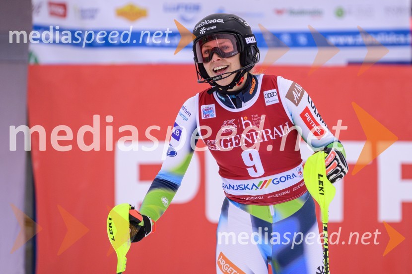  Ana Bucik Jogan, smučarka58. Zlata lisica, na slalomu v Kranjski gori slavila Petra Vlhova