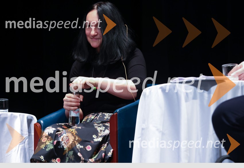  izr. prof. dr.  Janja Hojnik, Prorektorica Univerze v Mariboru za kakovost, kadre in pravne zadeve, Univerza v MariboruV kakšni državi želimo živeti, javna tribuna gibanja Bodi sprememba