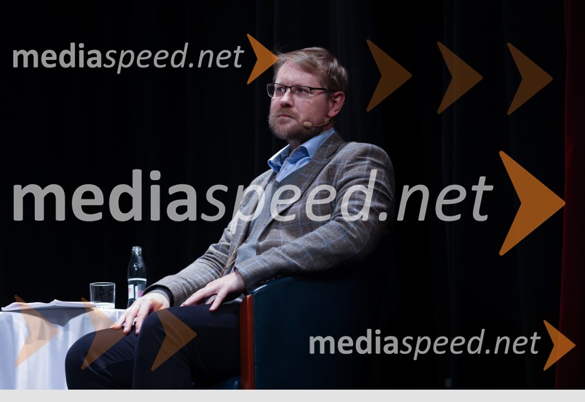  Anže Erbežnik, pravnikV kakšni državi želimo živeti, javna tribuna gibanja Bodi sprememba