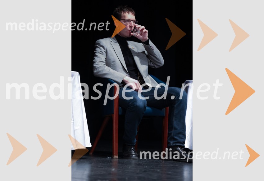  Luka Lisjak Gabrijelčič, zgodovinarV kakšni državi želimo živeti, javna tribuna gibanja Bodi sprememba