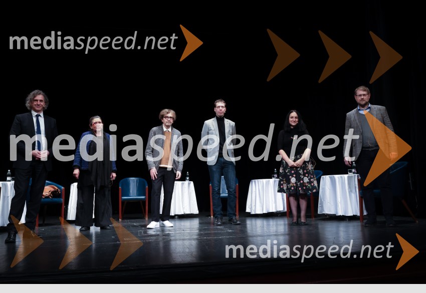 dr. Robert Golob, predsednik uprave, GEN-I; dr. Vesna  Vuk Godina, antropologinja, predavateljica;  Marko Crnkovič, kolumnist, urednik portala Fokus Pokus;  Luka Lisjak Gabrijelčič, zgodovinar;  izr. prof. dr.  Janja Hojnik, Prorektorica Univerze v Mariboru za kakovost, kadre in pravne zadeve, Univerza v Mariboru;  Anže Erbežnik, pravnikV kakšni državi želimo živeti, javna tribuna gibanja Bodi sprememba