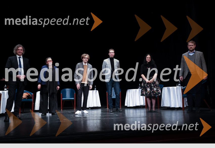 dr. Robert Golob, predsednik uprave, GEN-I; dr. Vesna  Vuk Godina, antropologinja, predavateljica;  Marko Crnkovič, kolumnist, urednik portala Fokus Pokus;  Luka Lisjak Gabrijelčič, zgodovinar;  izr. prof. dr.  Janja Hojnik, Prorektorica Univerze v Mariboru za kakovost, kadre in pravne zadeve, Univerza v Mariboru;  Anže Erbežnik, pravnikV kakšni državi želimo živeti, javna tribuna gibanja Bodi sprememba