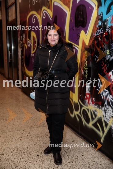  Teja Pelko, novinarka, Svet24Vse to sem videla, ko sem letela mimo, premiera kozmomjuzikla