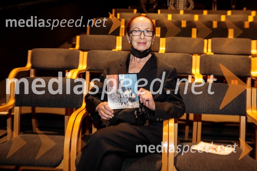  Jožica Avbelj, igralkaVse to sem videla, ko sem letela mimo, premiera kozmomjuzikla