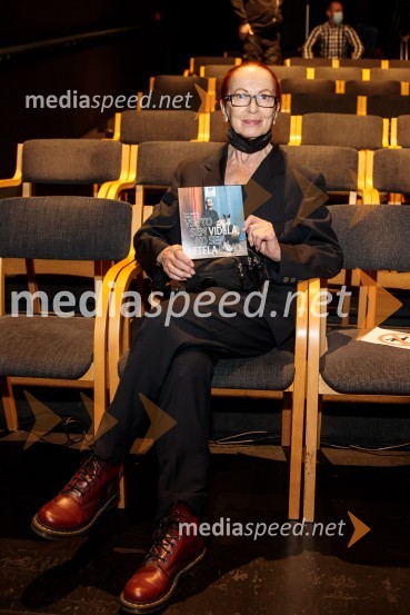  Jožica Avbelj, igralkaVse to sem videla, ko sem letela mimo, premiera kozmomjuzikla