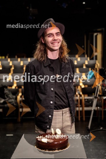  Matic Lukšič, igralecVse to sem videla, ko sem letela mimo, premiera kozmomjuzikla