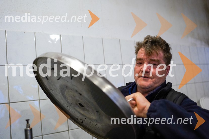 Trgatev grozdja na Meranovem