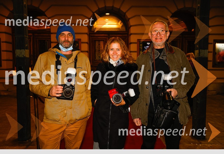 Marko  Vavpotič, fotograf;  Darja Štravs Tisu, radijska voditeljica, glasbenica in fotografinja;  Vito Tofaj, fotografLjubezenski napoj, premiera opere