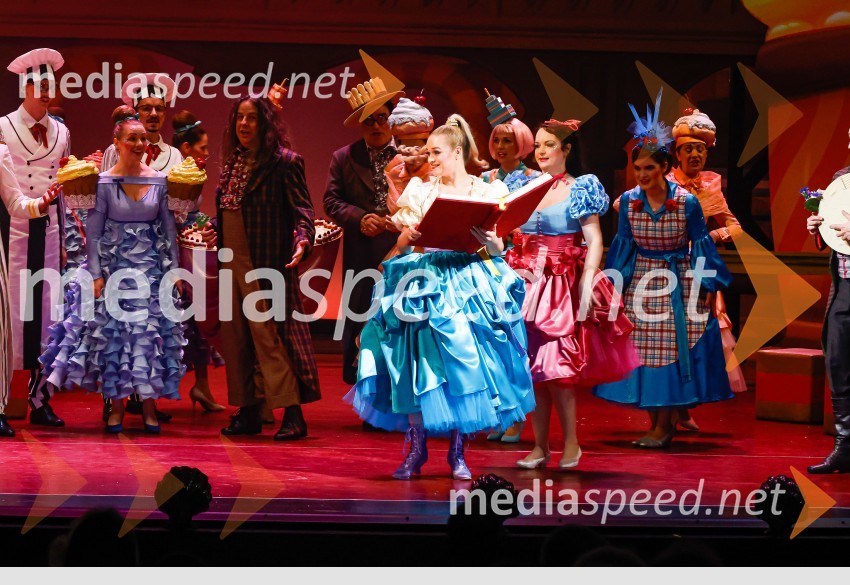  Nina Dominko, operna pevkaLjubezenski napoj, premiera opere