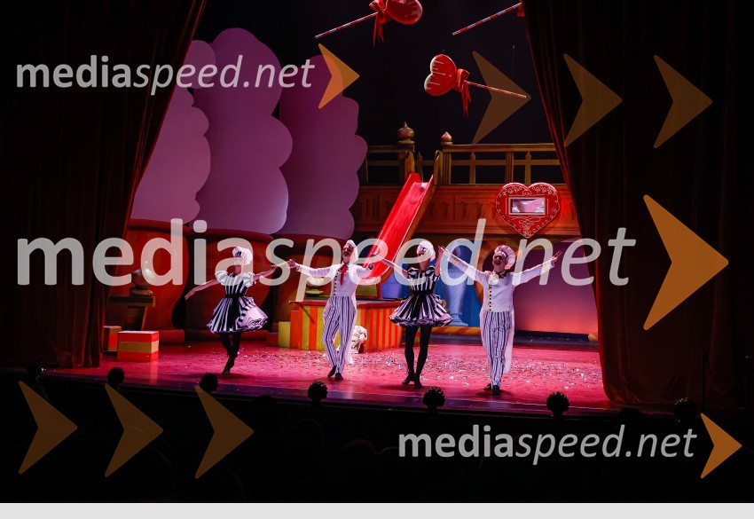 Ljubezenski napoj, premiera opere