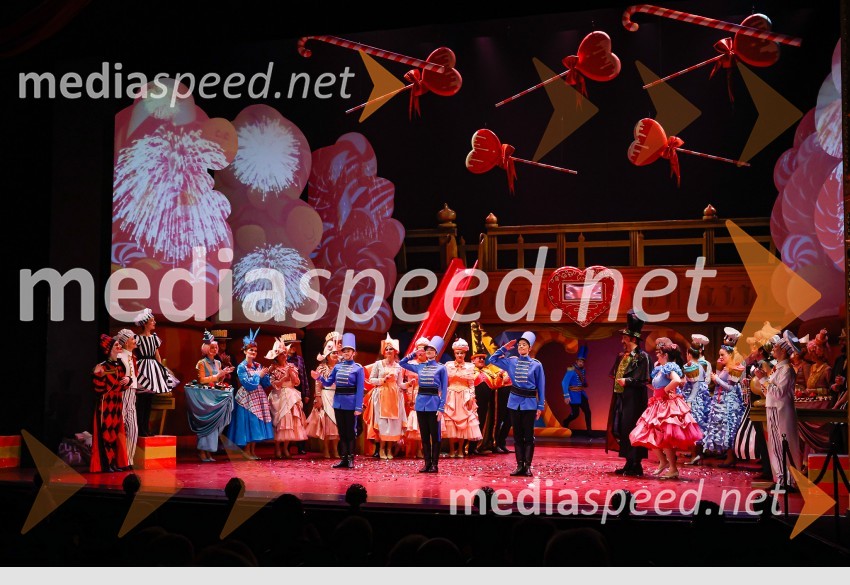 Ljubezenski napoj, premiera opere