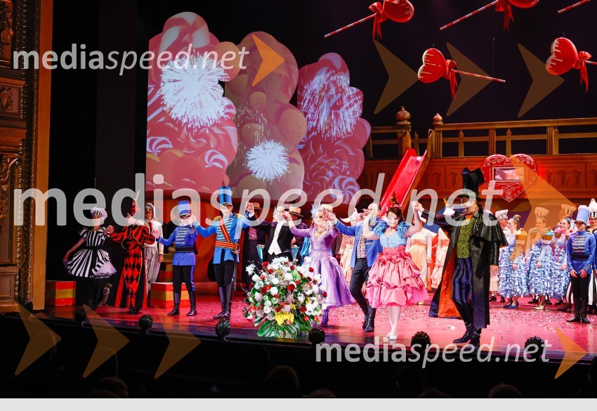 Ljubezenski napoj, premiera opere