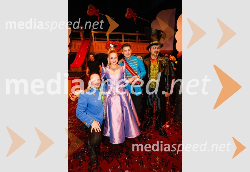  Dejan Maksimilijan Vrbančič, operni pevec;  Nina Dominko, operna pevka;  Ivan  Andres Arnšek, operni pevec;  Saša  Čano, operni pevecLjubezenski napoj, premiera opere