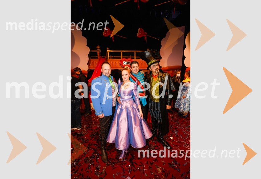  Dejan Maksimilijan Vrbančič, operni pevec;  Nina Dominko, operna pevka;  Ivan  Andres Arnšek, operni pevec;  Saša  Čano, operni pevecLjubezenski napoj, premiera opere