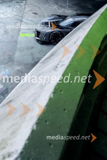 Peugeot 9X8, novi hibridni dirkalnik