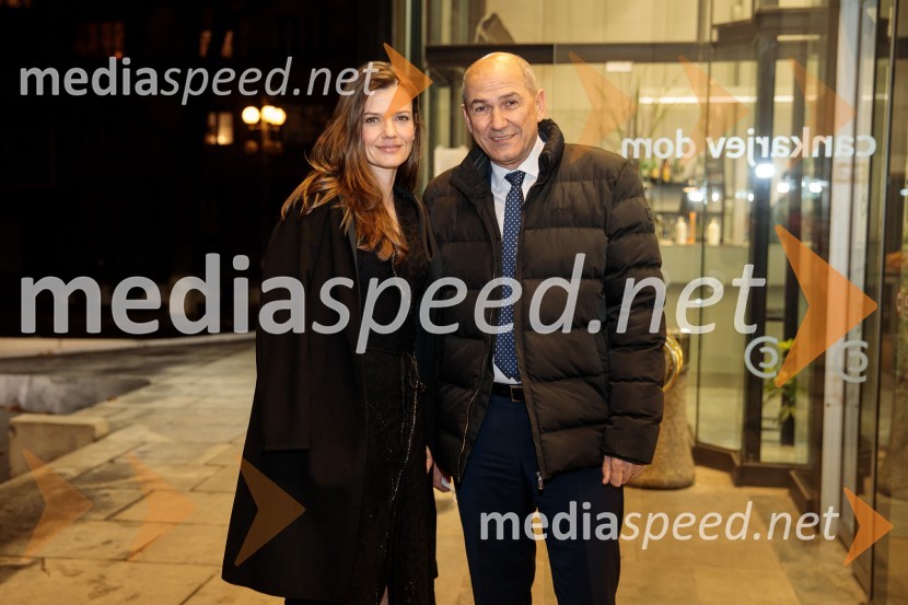  Urška Bačovnik Janša, zdravnica, soproga Janeza Janše;  Janez Janša, predsednik vlade RSTo noč sem jo videl, predpremiera drame SNG Maribor