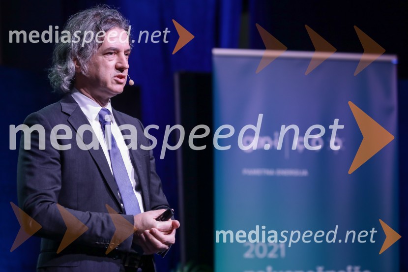 dr. Robert Golob, predsednik uprave, GEN-IGEN-I in Robert Golob, novinarska konferenca