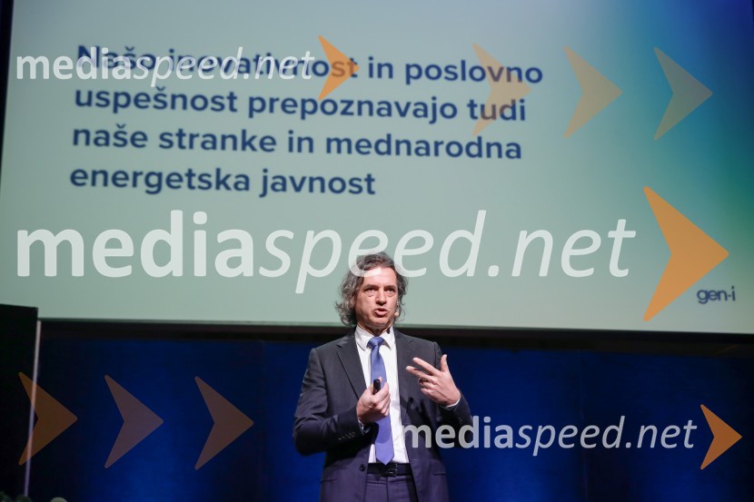 dr. Robert Golob, predsednik uprave, GEN-IGEN-I in Robert Golob, novinarska konferenca