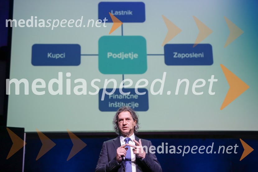 dr. Robert Golob, predsednik uprave, GEN-IGEN-I in Robert Golob, novinarska konferenca