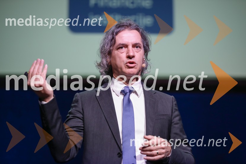 dr. Robert Golob, predsednik uprave, GEN-IGEN-I in Robert Golob, novinarska konferenca