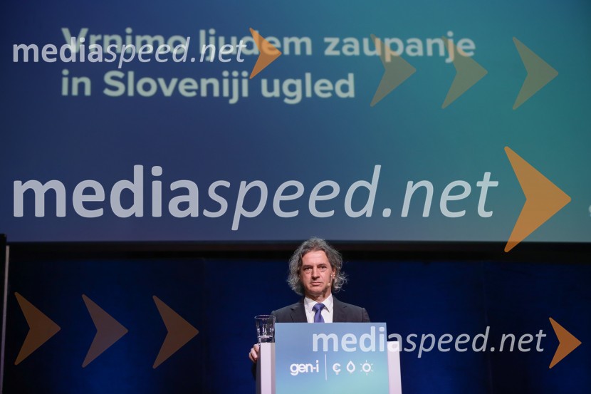 dr. Robert Golob, predsednik uprave, GEN-IGEN-I in Robert Golob, novinarska konferenca