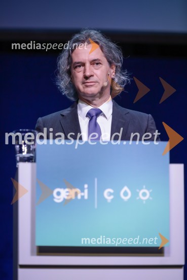 dr. Robert Golob, predsednik uprave, GEN-IGEN-I in Robert Golob, novinarska konferenca
