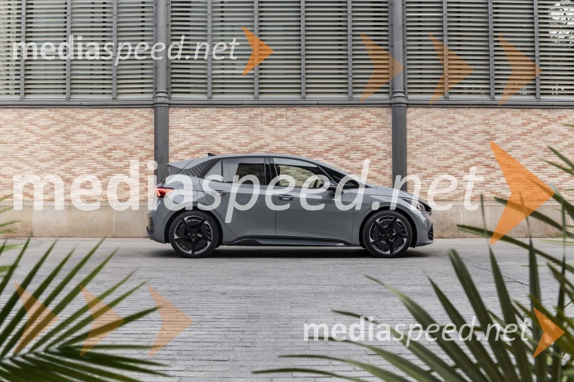 Born: znanilec nove dobe pri znamki CUPRA, slovenska predstavitev