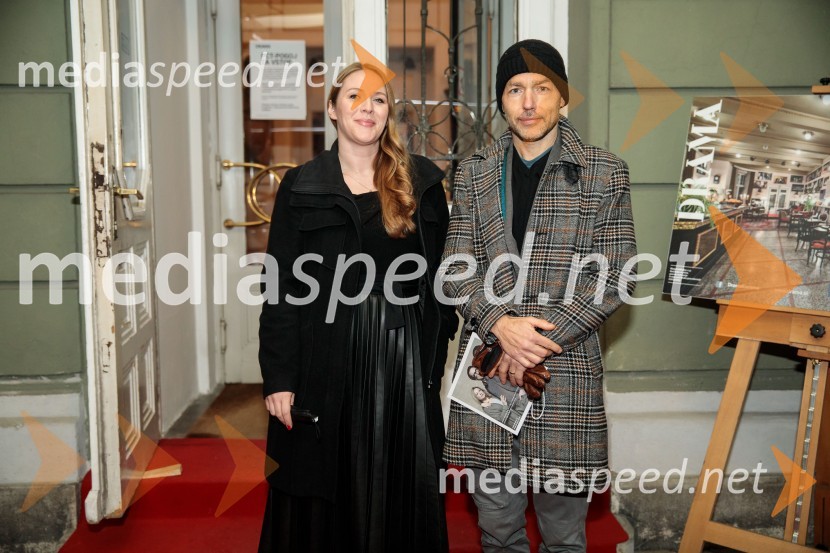  Barbara Svetek, vodja službe za marketing SNG Drama Ljubljana;  Aleš Novak, umetniški direktor Festival Borštnikovo srečanjeParty, premiera v SNG Drama Ljubljana