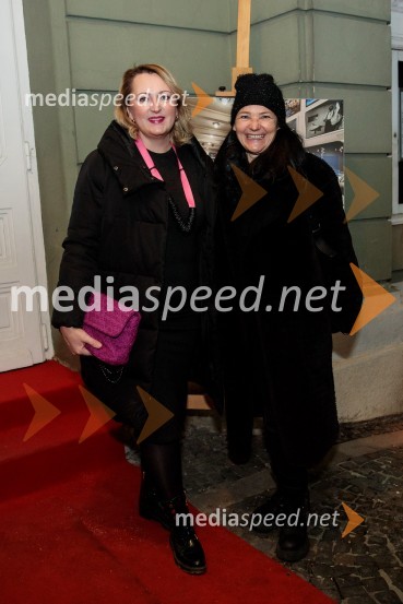  Sonja Sevšek;  Julijana ZimicParty, premiera v SNG Drama Ljubljana