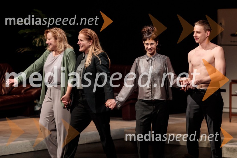  Nataša Barbara Gračner, igralka;  Zvezdana  Mlakar, igralka;  Saša Pavlin Stošić, igralka;  Timon Šturbej, igralecParty, premiera v SNG Drama Ljubljana