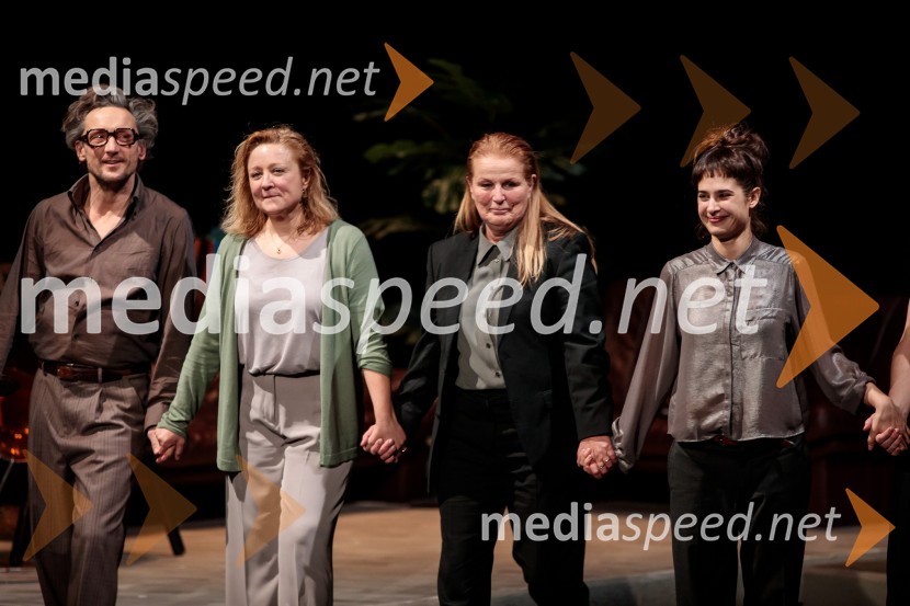  Marko  Mandić, igralec;  Nataša Barbara Gračner, igralka;  Zvezdana  Mlakar, igralka;  Saša Pavlin Stošić, igralkaParty, premiera v SNG Drama Ljubljana