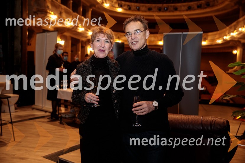  Vesna Jurca Tadel, v.d. ravnateljice SNG Drama Ljubljana;   Igor  Samobor, igralecParty, premiera v SNG Drama Ljubljana
