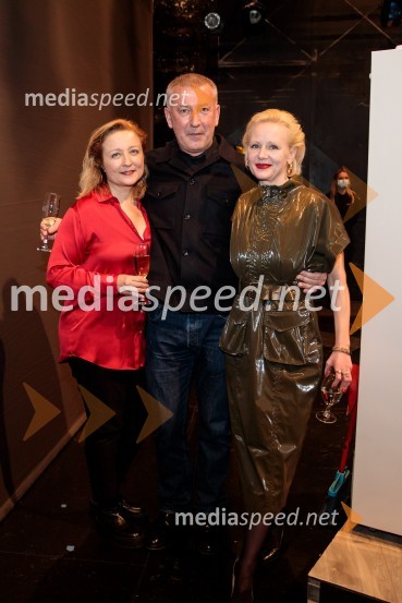  Nataša Barbara Gračner, igralka;  Ivica Buljan, režiser;  Polona  Juh, igralkaParty, premiera v SNG Drama Ljubljana