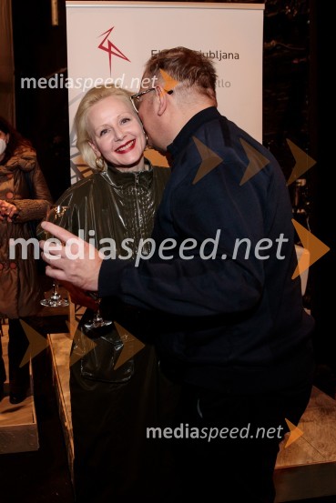  Polona  Juh, igralka;  Robert Waltl, direktor, Mini teaterParty, premiera v SNG Drama Ljubljana