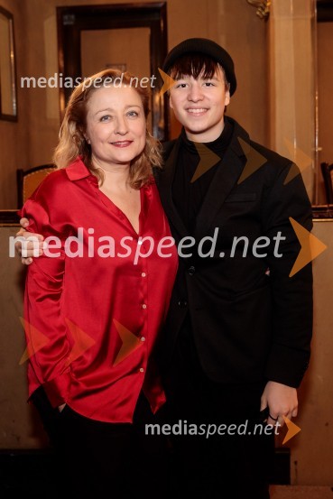  Nataša Barbara Gračner, igralka;  Svit ŠturbejParty, premiera v SNG Drama Ljubljana