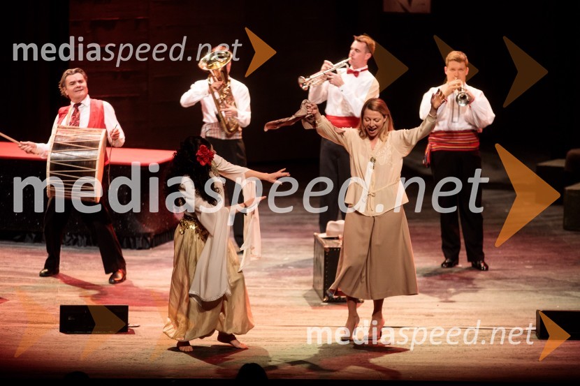  Mirjana Šajinović, igralka;  Nataša Matjašec Rošker, igralkaTo noč sem jo videl, predstava drame SNG Maribor