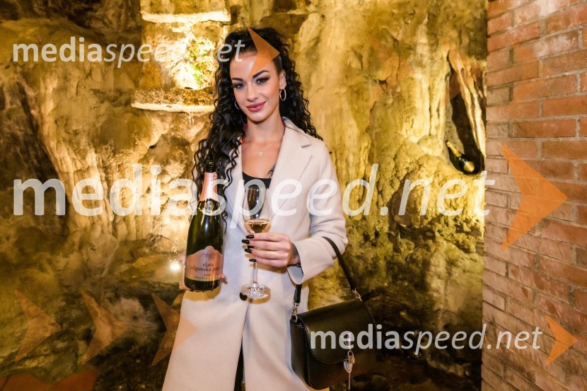  Marjanca Polutnik, fotomodel, osebna trenerka, zmagovalka šova ExatlonVražje dame na potepu v Radgonskih goricah