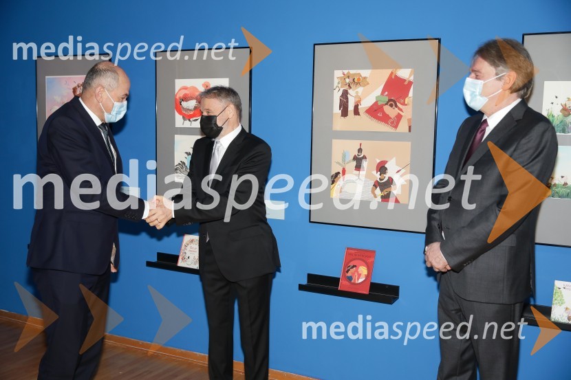  Janez Janša, predsednik vlade RS; dr. Jožef Muhovič, predsednik Upravnega odbora Prešernovega sklada;  ... Podelitev Prešernovih nagrad 2022