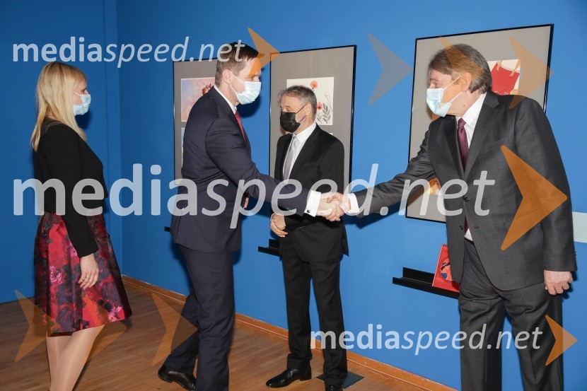  Nataša Vrečar Zorčič, odvetnica;  Igor Zorčič, predsednik odbora Državnega zbora RS za infrastrukturo, okolje in prostor; dr. Jožef Muhovič, predsednik Upravnega odbora Prešernovega sklada;  ... Podelitev Prešernovih nagrad 2022