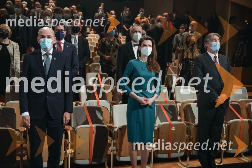  Janez Janša, predsednik vlade RS;  Urška Bačovnik Janša, zdravnica, soproga Janeza Janše;  ... Podelitev Prešernovih nagrad 2022