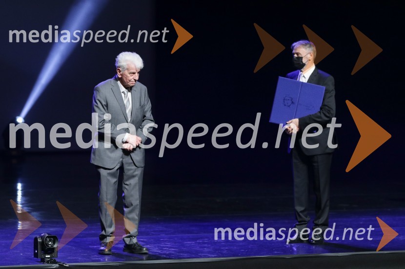 dr. Kajetan Gantar, akademik; dr. Jožef Muhovič, predsednik Upravnega odbora Prešernovega skladaPodelitev Prešernovih nagrad 2022